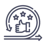 ein bild mit einem symbol für eine nachricht umschlossen von zwei pfeilen im Kreis. das bild repräsentierte den feedback-prozess und die stetige weiterentwicklung